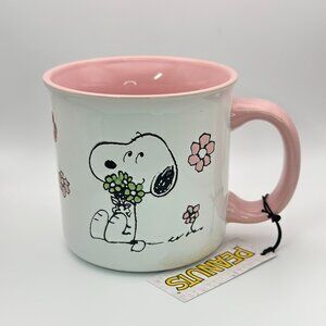 Peanuts Snoopy holding flowers mug | Floral pattern | Snoopy Spring mug